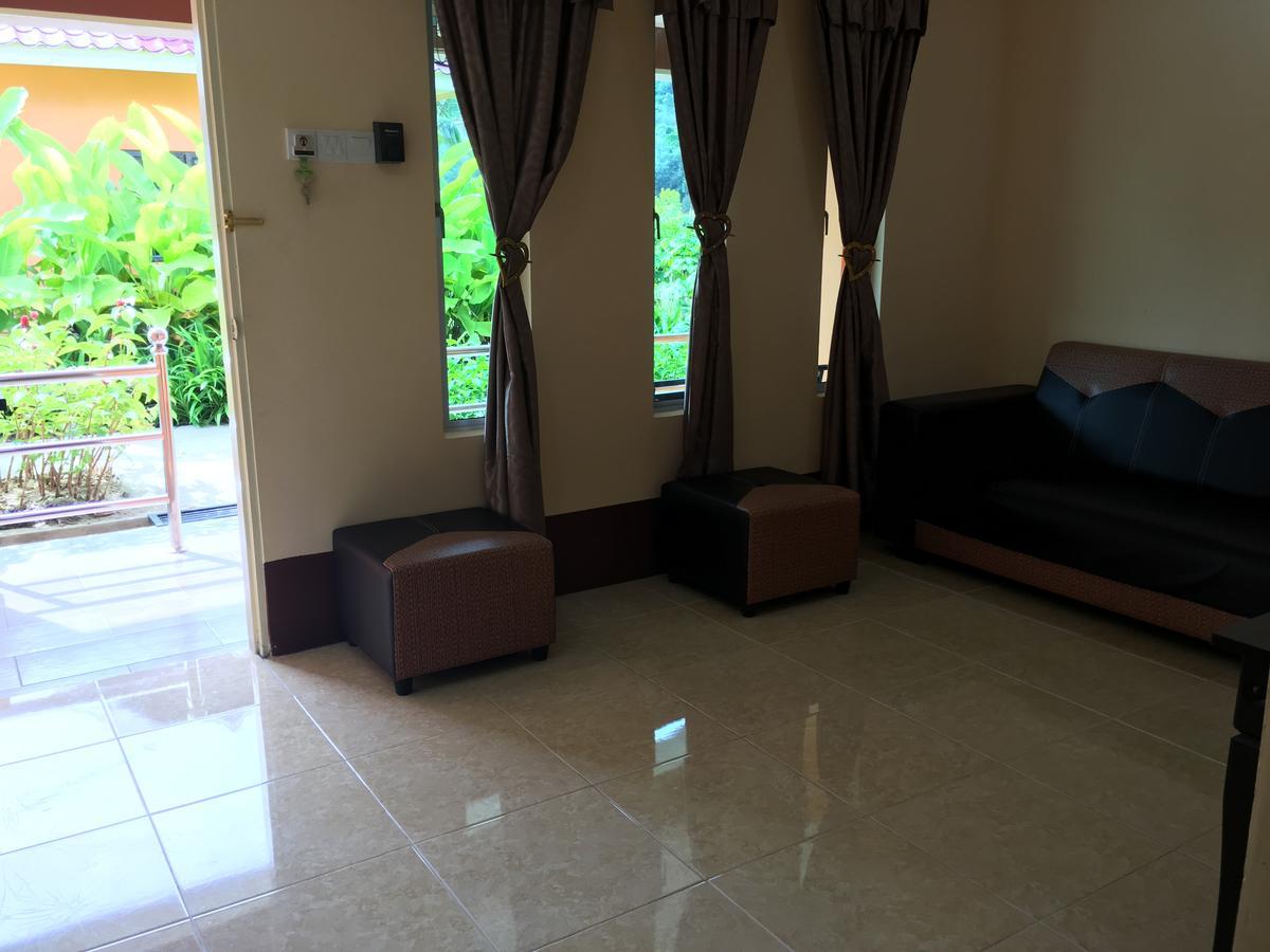 Chuu Pun Village Resort Pantai Cenang  Exterior foto